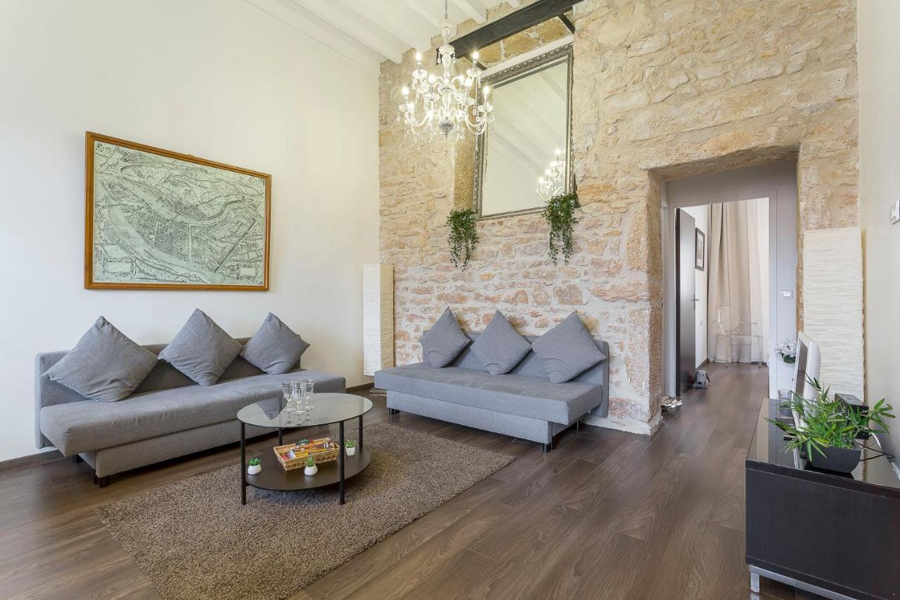 LE JACQUARD Appartement Garage Lyon Centre pour 2 à 8 pers Contact O66I4O9II9 Exterior foto